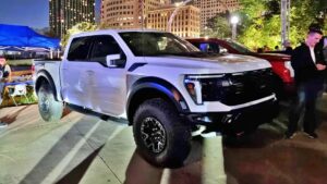Ford F-150 Raptor 2024
