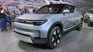 Salão de Tóquio 2023 Toyota EPU picape elétrica corolla