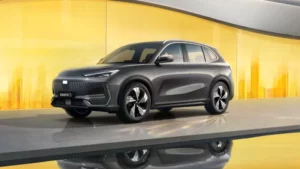 Geely GalaxyE5 renault