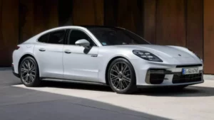 Porsche Panamera Turbo S E-Hybrid 2025