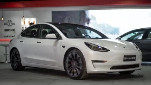 Tesla Model 3 elétricos que mais desvalorizam