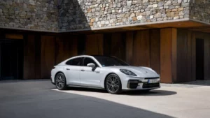 Porsche Panamera 2025