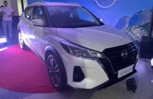 Nissan Kicks Play 2025