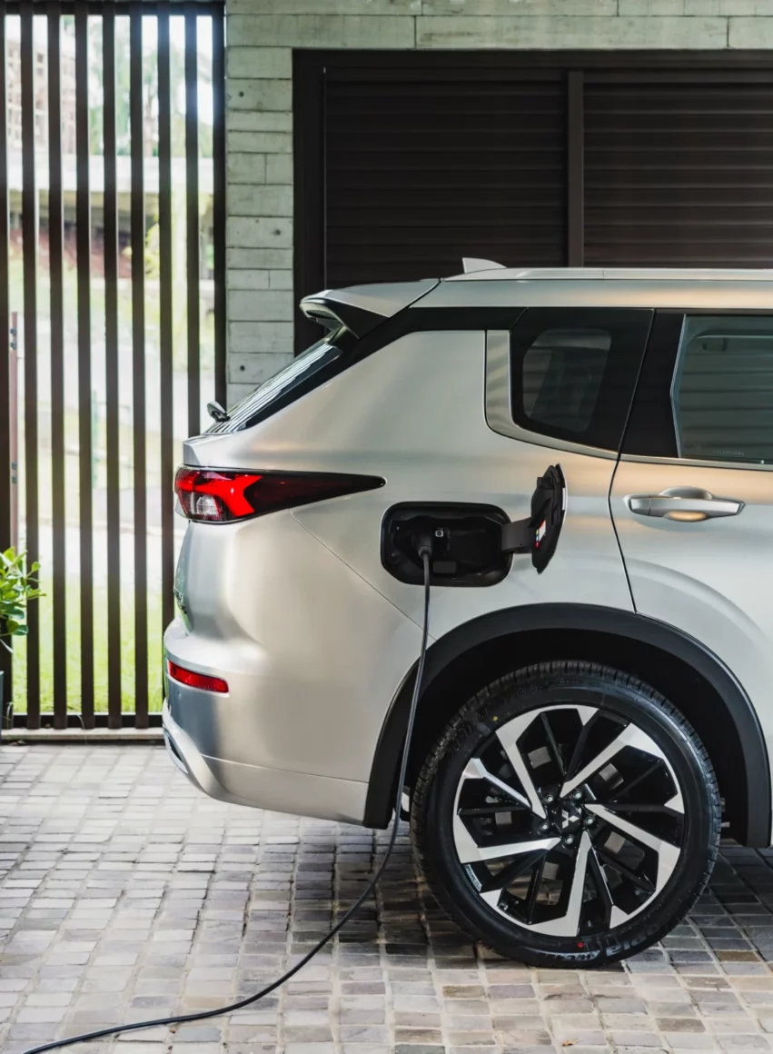 Mitsubishi Outlander  HPE-S PHEV  3