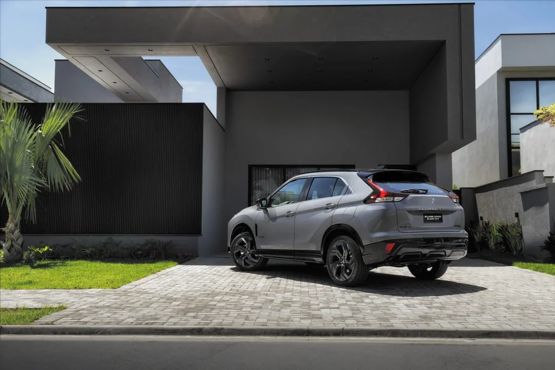 Mitsubishi Eclipse Cross 2027 9