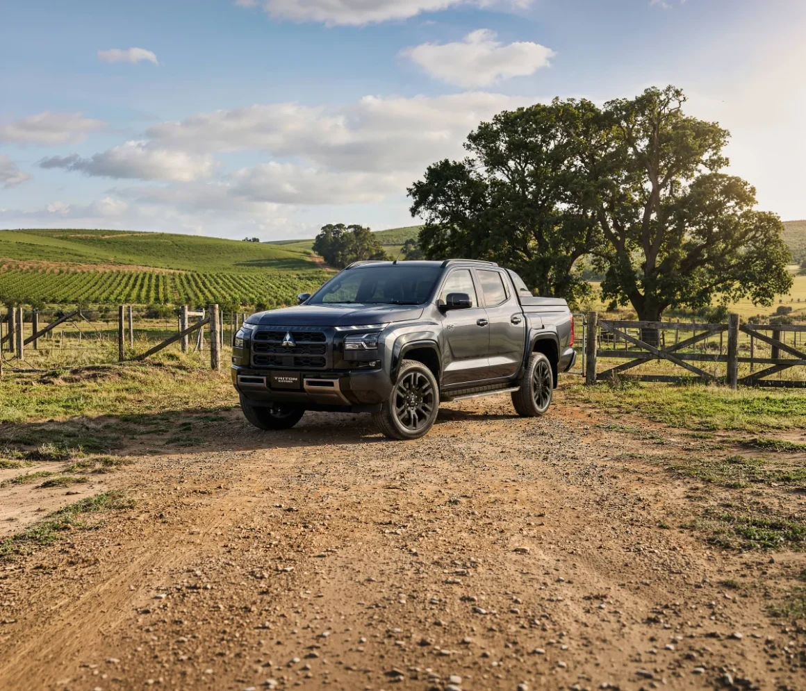 Mitsubishi Nova Triton 2027 0